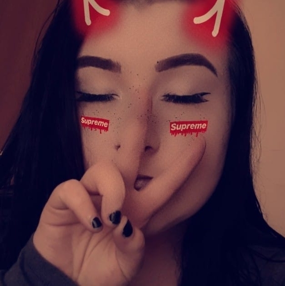 Meet your Posher, Tiarra - Picture 1 of 1